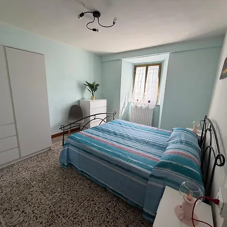 Apartment Rosa 2 Barga